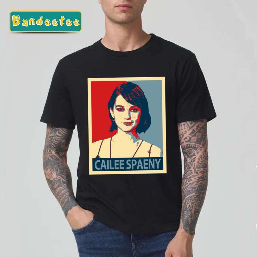 Cailee Spaeny Unisex T-Shirt