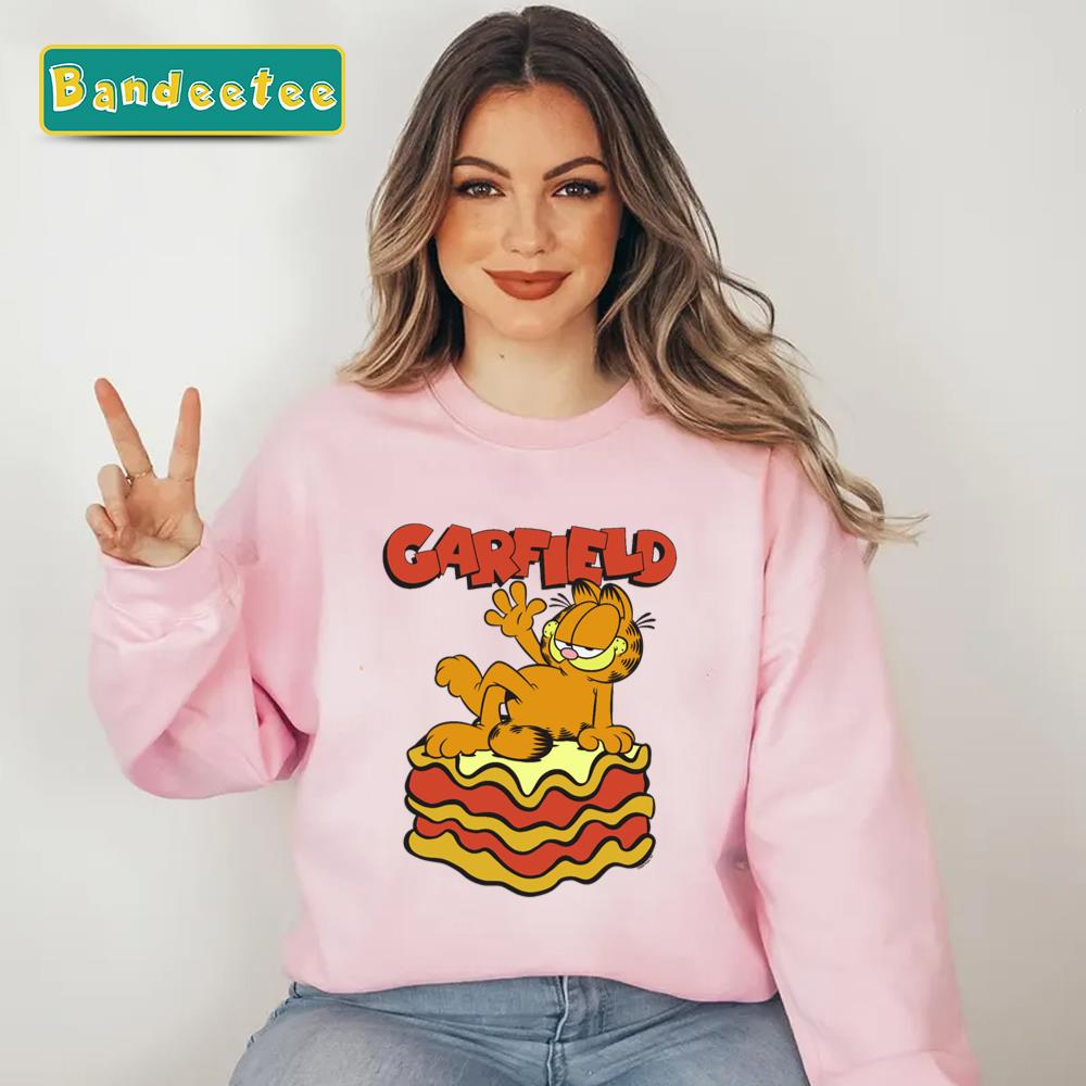 Garfield Lasagna Slice Garfield Pose Unisex T-Shirt