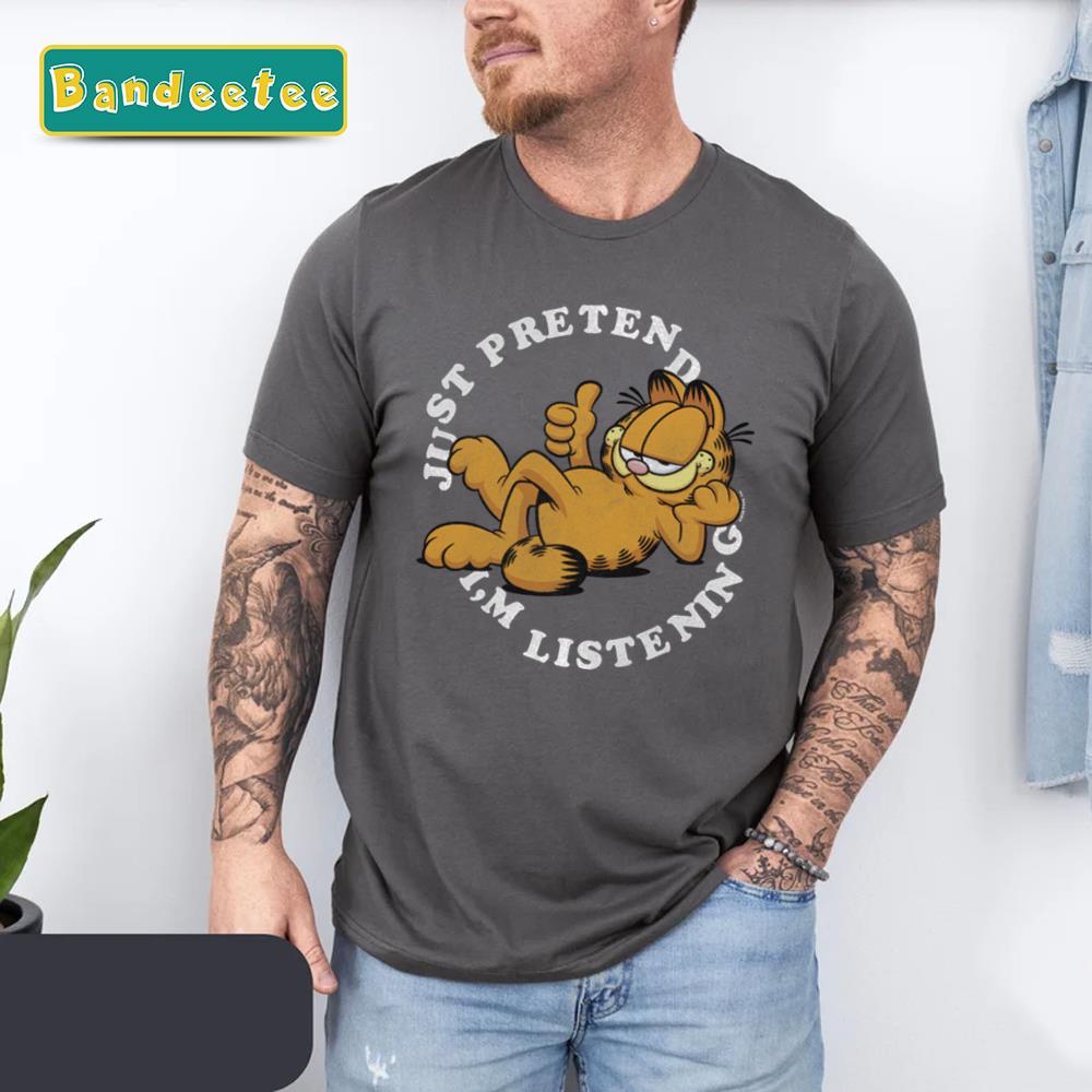 Many Faces Distressed Grid Garfield Cat Unisex T-Shirt